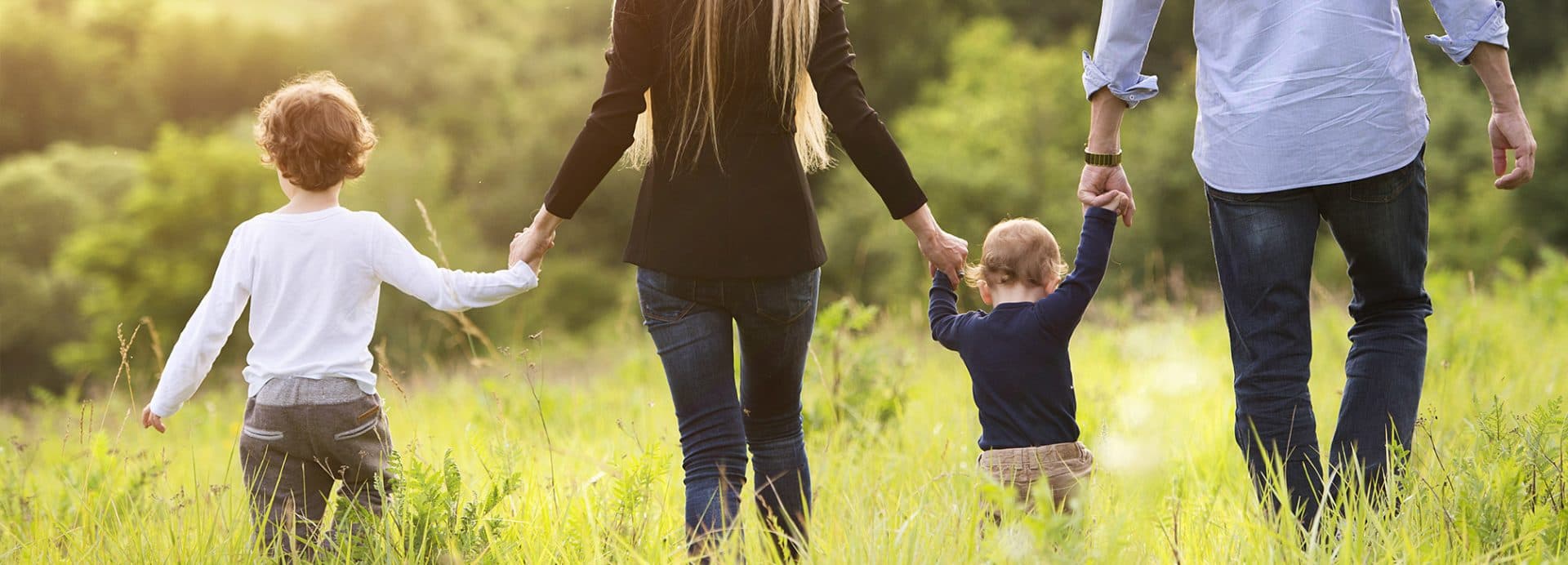Family outdoors, from the Utah Trauma & Addiction Centers website